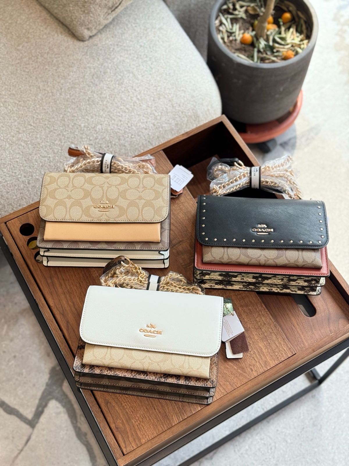 【今日特価】Glamorous COACH グラマラスコーチ オルガンバッグ（20cm ボックス付）-WTO輸入