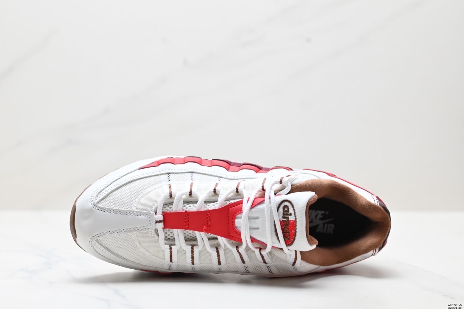 【今日特価】NIKE AIR MAX 95 TT 送料無料 在庫限定セール価格! 復古ランニング エアクッション マルチユーススニーカー 【今日特価】NIKE AIR MAX 95 TT 送料無料 在庫限定セール価格! 復古ランニング エアクッション マルチユーススニーカー