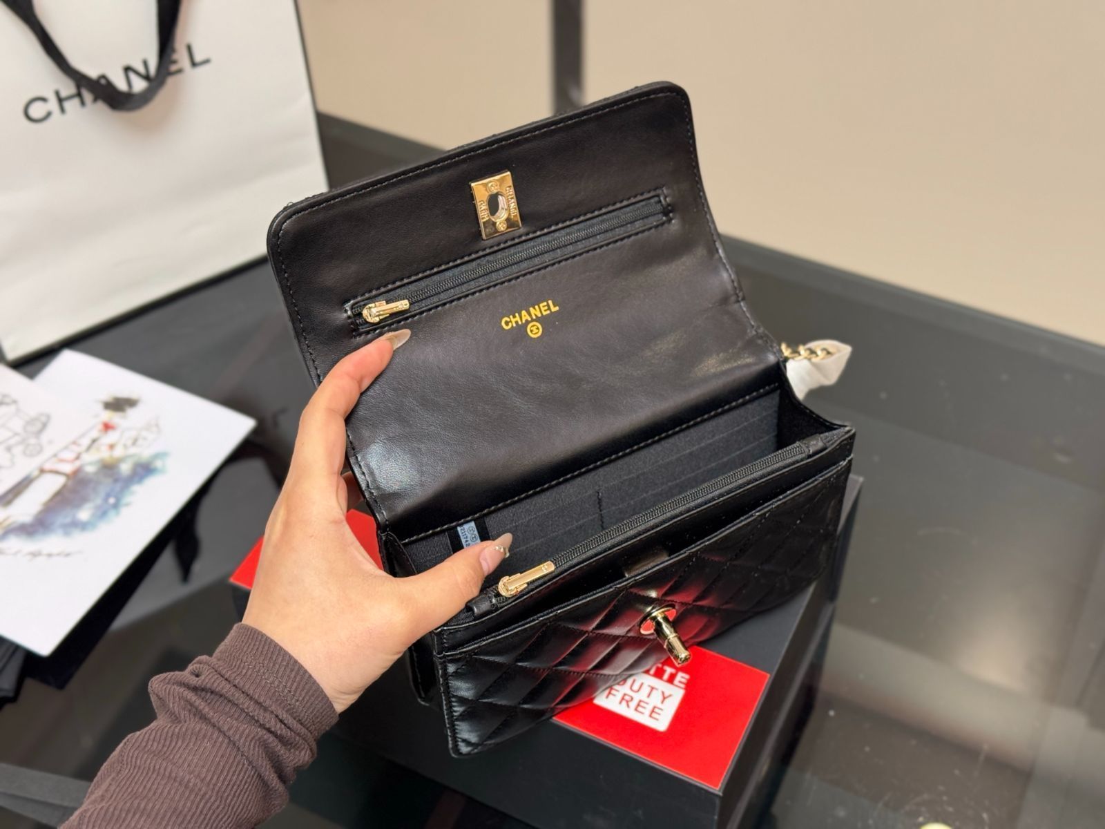 【今日特価】Chanel 24A WOC Wallet On Chain Bag - 24A ウォレットオンチェーン