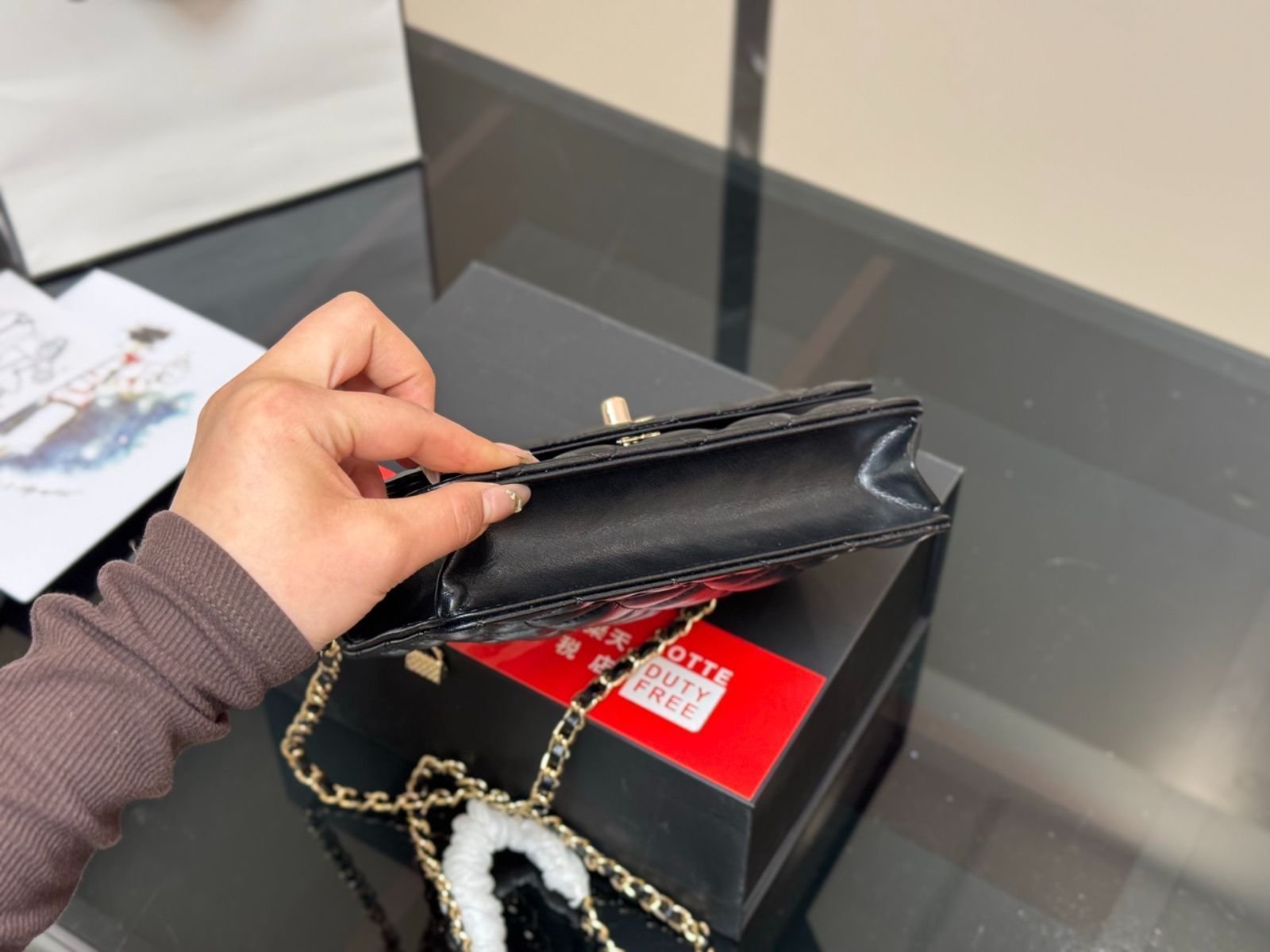 【今日特価】Chanel 24A WOC Wallet On Chain Bag - 24A ウォレットオンチェーン