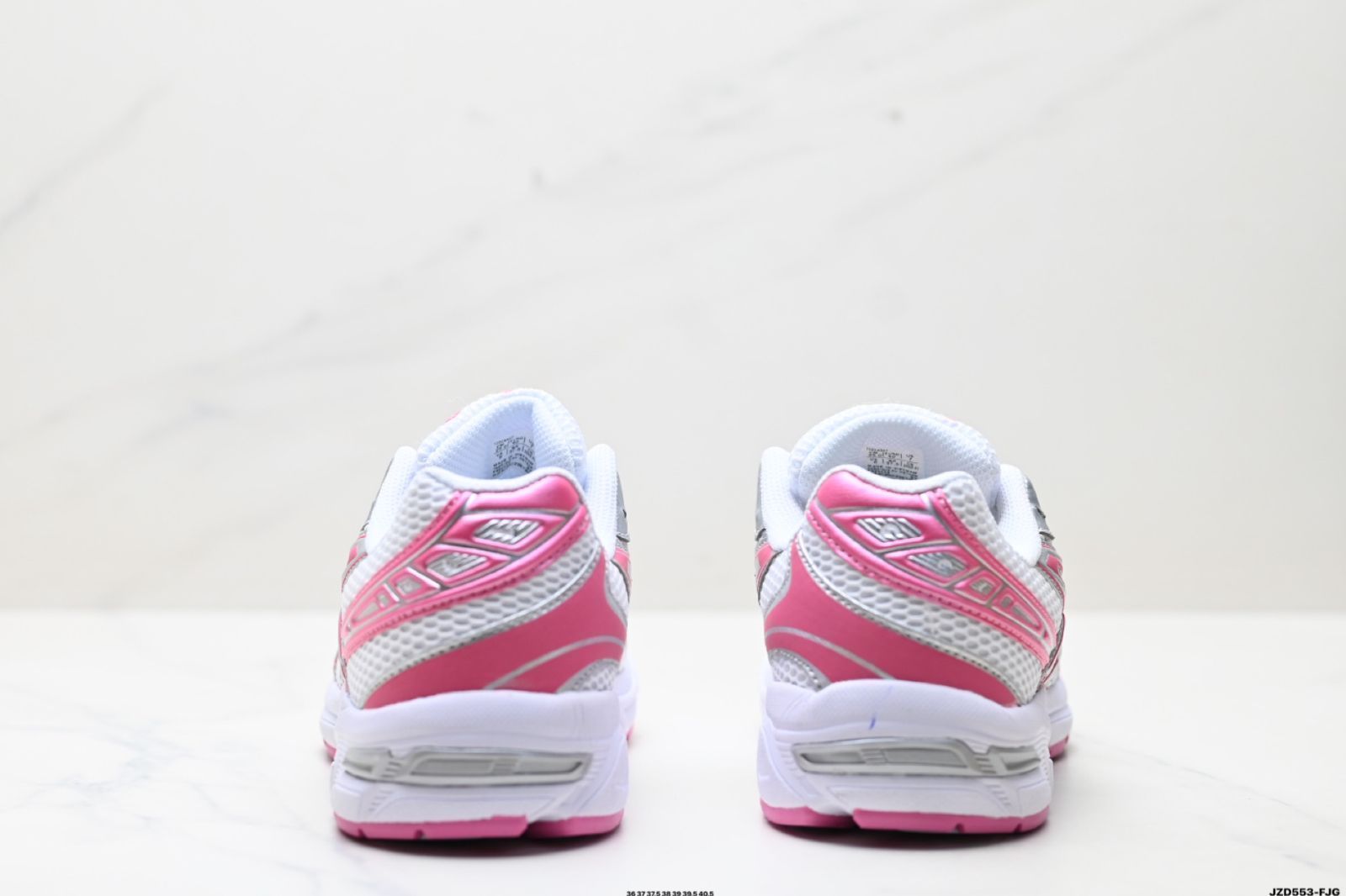 【今日特価】ASICS アシックス ゲル - 1130 男女兼用の新製品ランニングシューズ レトロなデザインで クッション性と通気性に優れたスポーツ カジュアルシューズ! 【今日特価】ASICS アシックス ゲル - 1130 男女兼用の新製品ランニングシューズ レトロなデザインで クッション性と通気性に優れたスポーツ カジュアルシューズ!