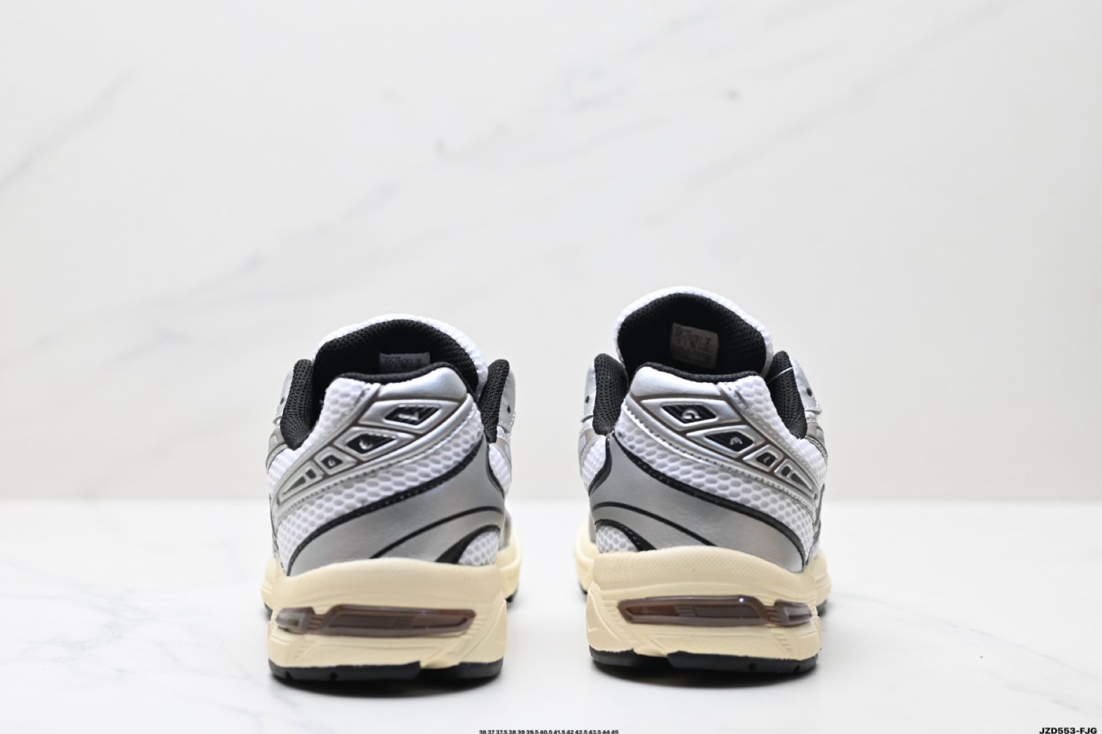 【今日特価】ASICS アシックス 新作男女兼用ランニングシューズ GEL-1130 レトロデザイン クッション性・通気性優れたスポーツカジュアルシューズ！