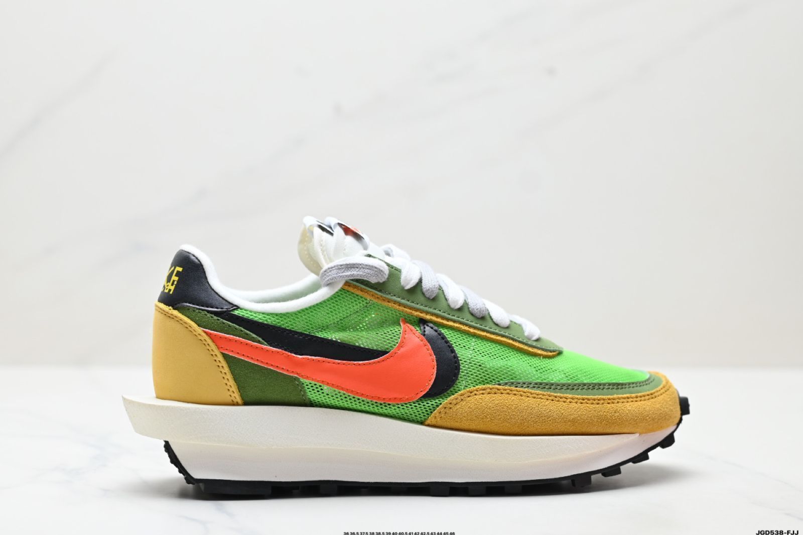 Sacai x Nike Ldwaffle サカイｘナイキ エルディ ワッフル ナイキ ランニングシューズ
