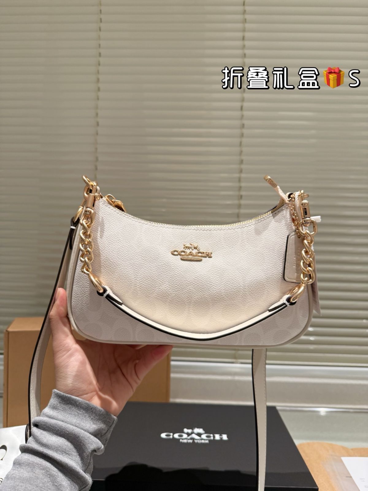 【今日特価】COACH クーチ アームピッチャー マージャン バッグ with ロングショルダー
