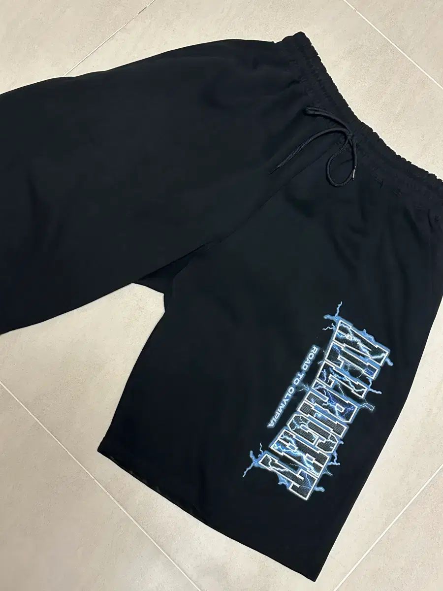 (ほぼ新品)FREEDOM ALLRIGHT オリンピア 限定モデル バミューダ ハーフパンツ ALLRIGHT 圧倒 FREEDOM