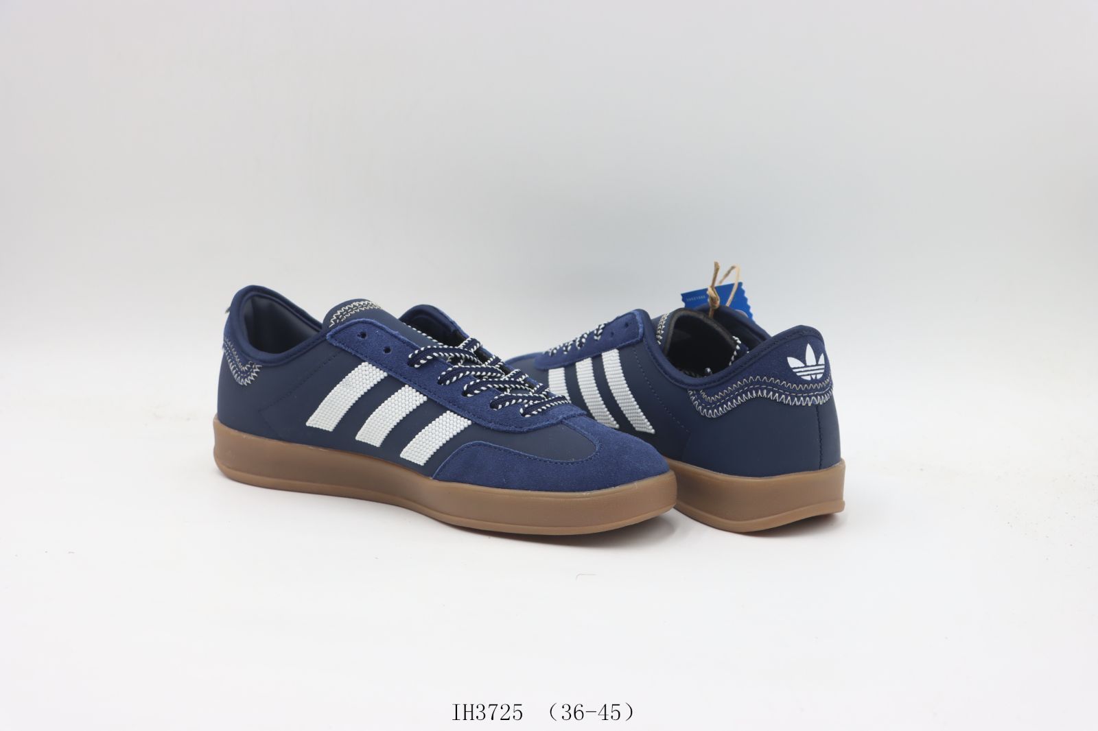 【今日特価】アディダス Adidas スケートシューズ IH3725 ダークブルー 【今日特価】アディダス Adidas スケートシューズ IH3725 ダークブルー