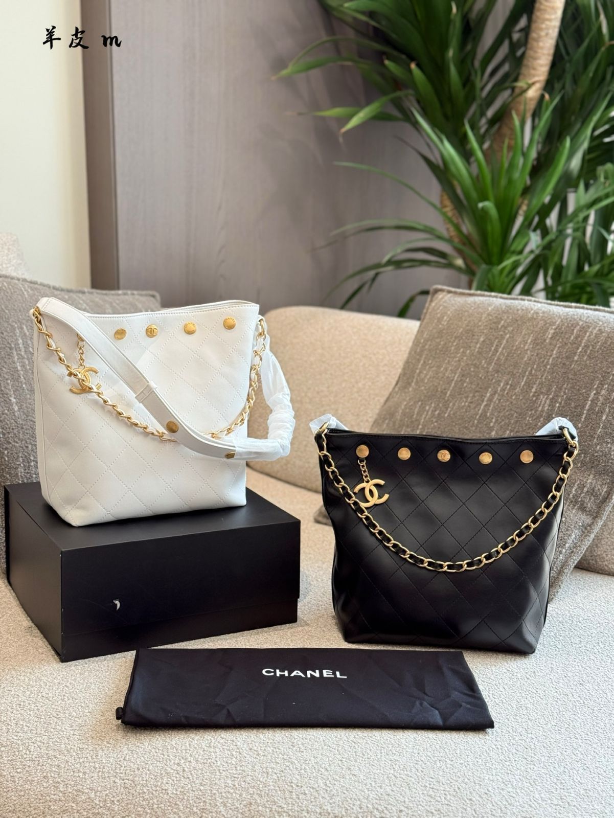 【今日特価】Punk - Sweet Chanel 25P Rivet Bucket Bag パンク - スウィート シャネル 25P リベット バケットバッグ