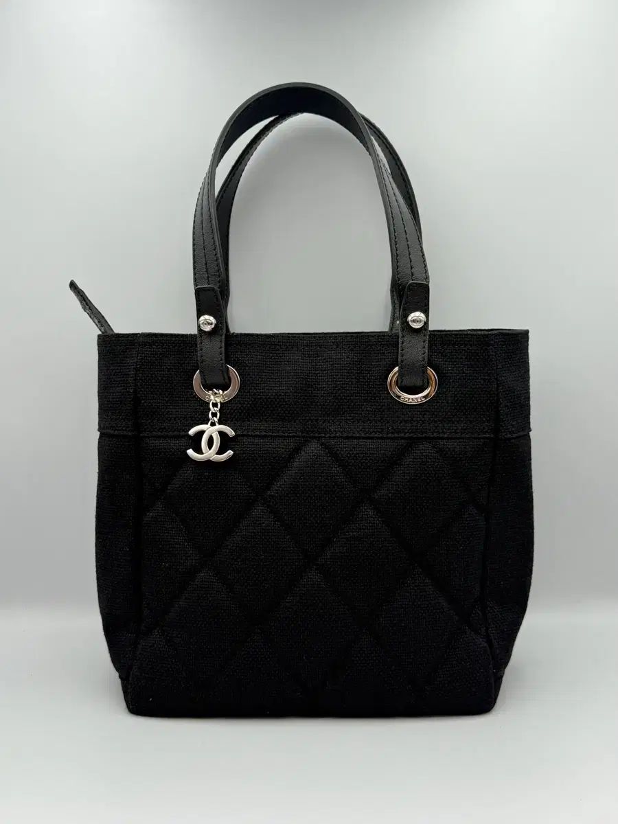 正規品 CHANEL シャネル パリビアリツ PM トートバッグ ブラック (状態 最高 / 紐 跡なし)