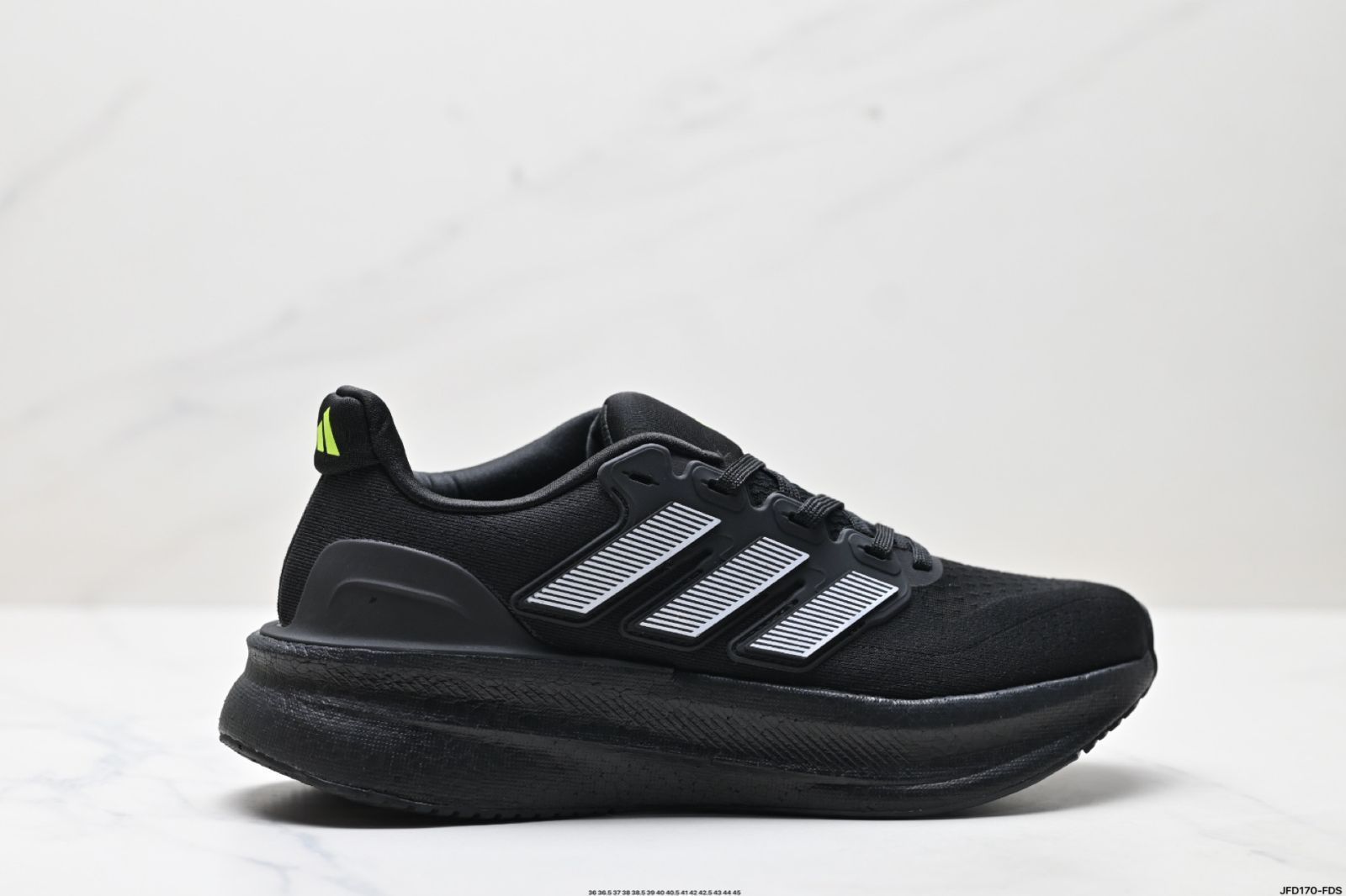 Adidasアディダス メンズ ウルトララン 5 ランニングシューズ-MM輸入1