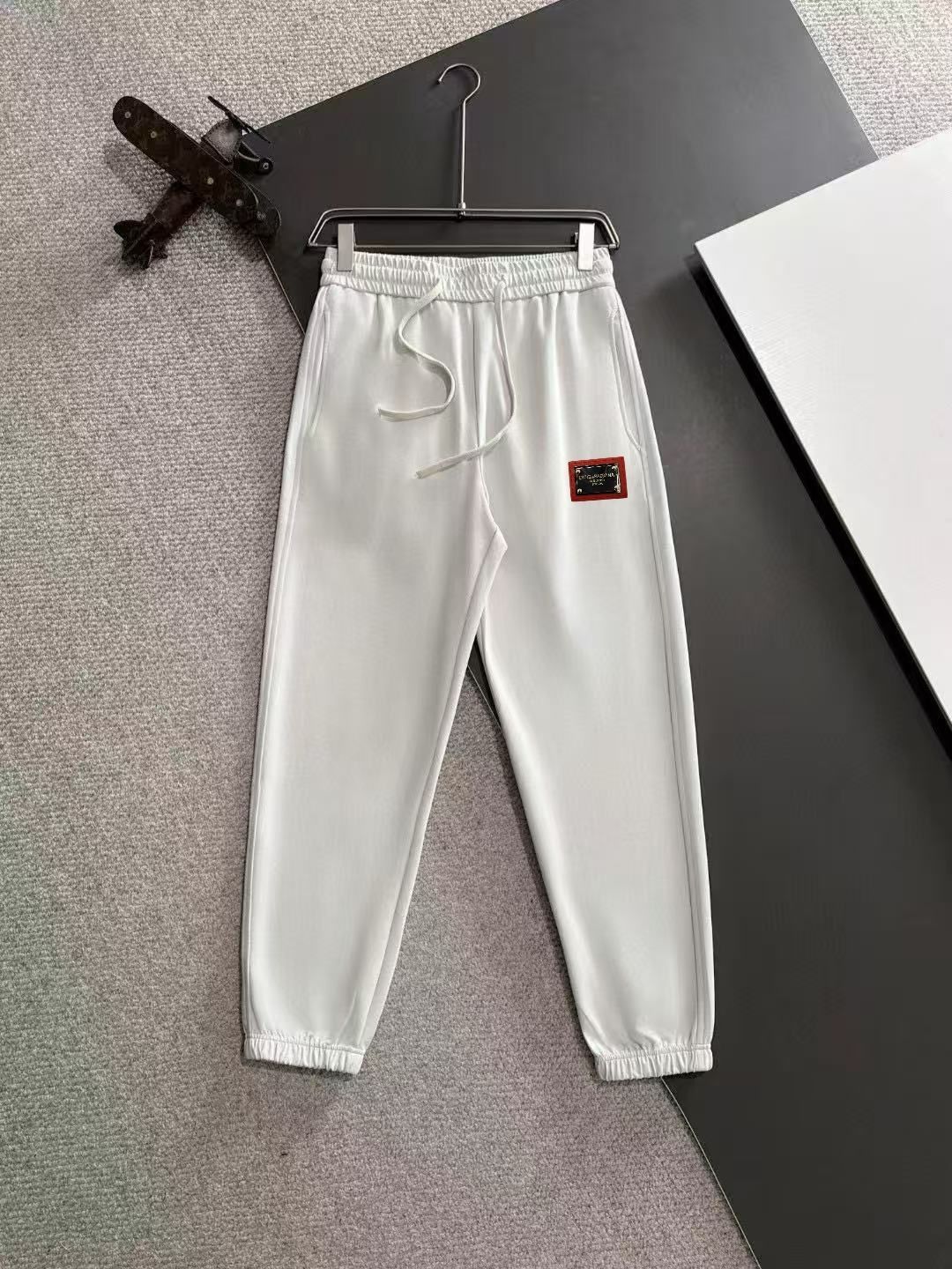 【今日特価】DOLCE & GABBANA 2025SS ロゴ カジュアルパンツ