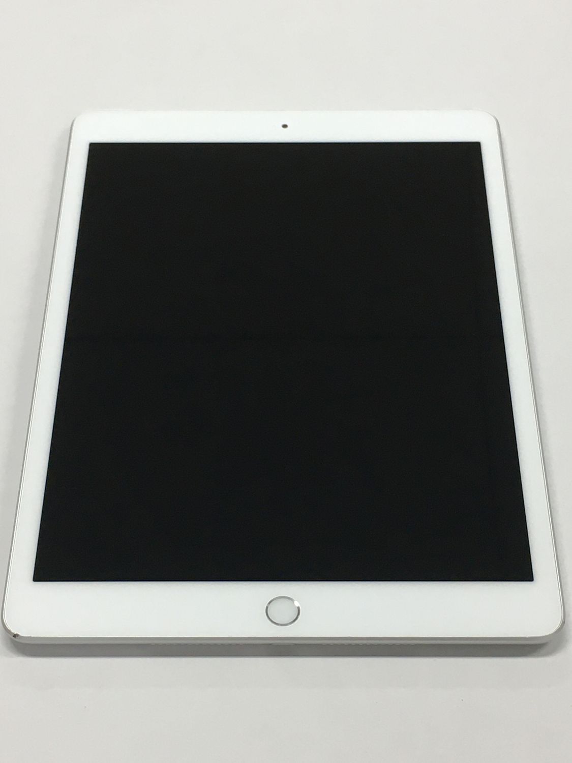 超美品 電池100％ Apple iPad 第7世代 SIMフリー 32GB シルバー【動作