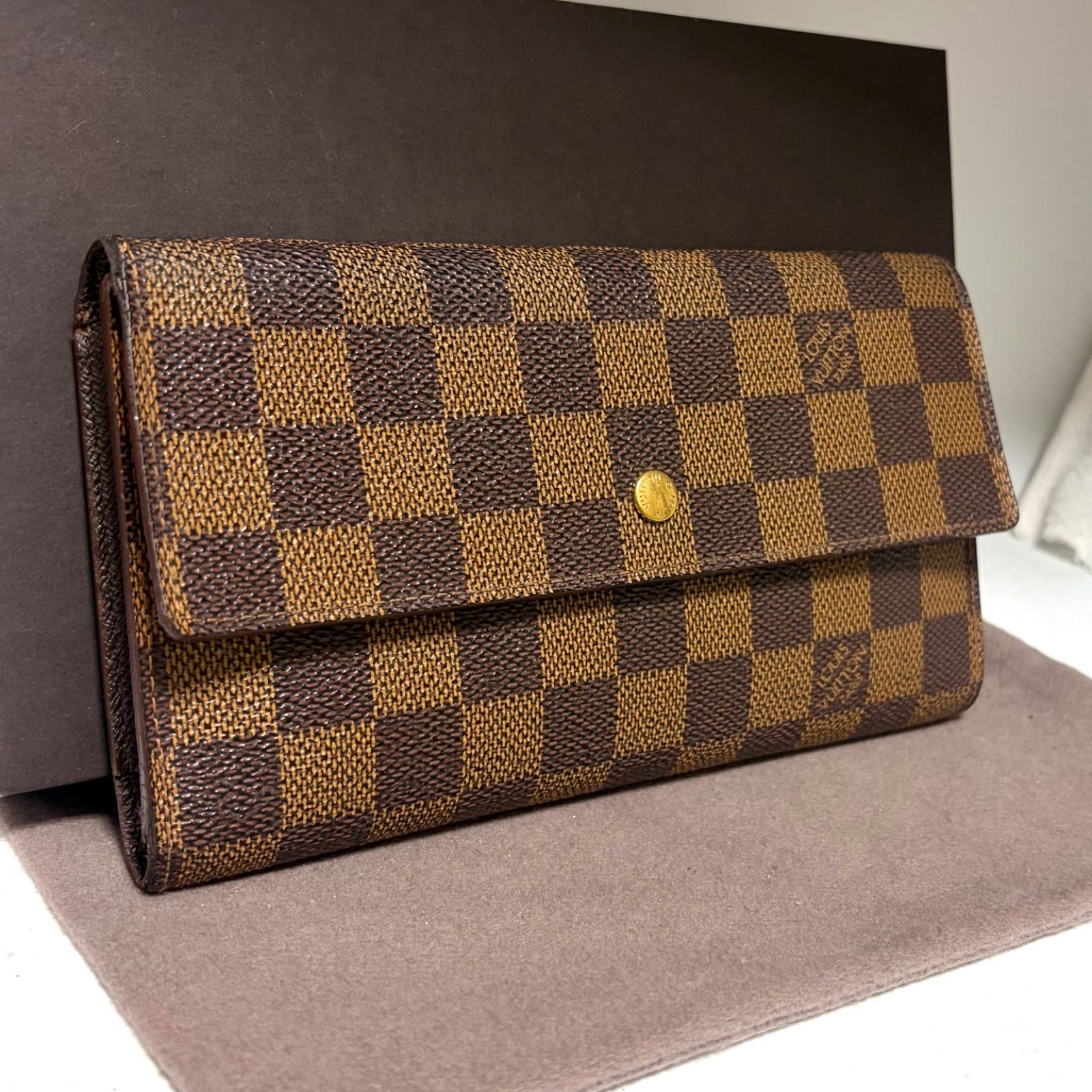 e38 ポルト トレゾール ポルトフォイユ インターナショナル 旧型 ルイ ヴィトン Louis Vuitton 3つ 三つ 折り フラップ ボタン 式 長 財布 ロング ウォレット ダミエ