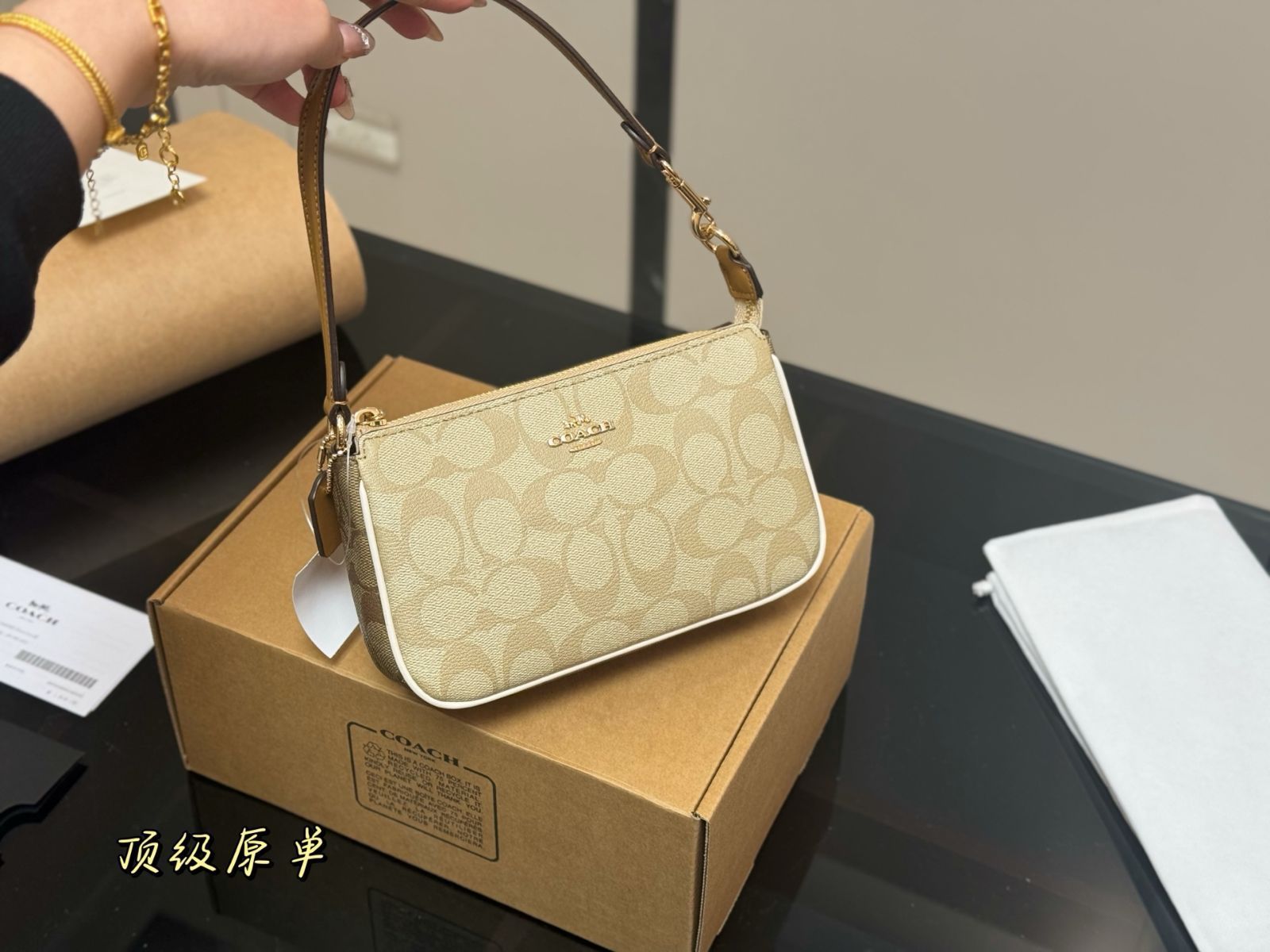 【今日特価】Coach Nolita 19 Mahjong Bag コーチ ノリタ 19 マージャンバッグ-WTO輸入 11,780円