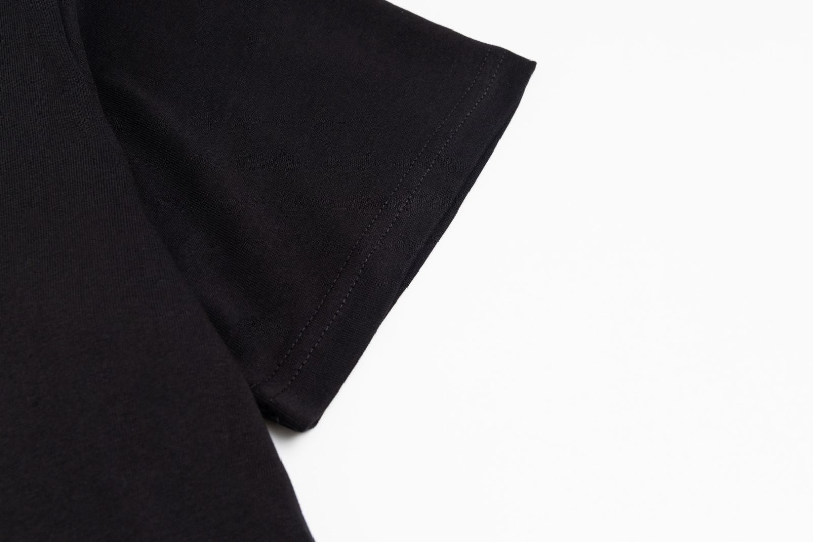 【今日特価】Prada トライアングルロゴ ミニマル T シャツ(カップル款 【今日特価】Prada トライアングルロゴ ミニマル T シャツ(カップル款