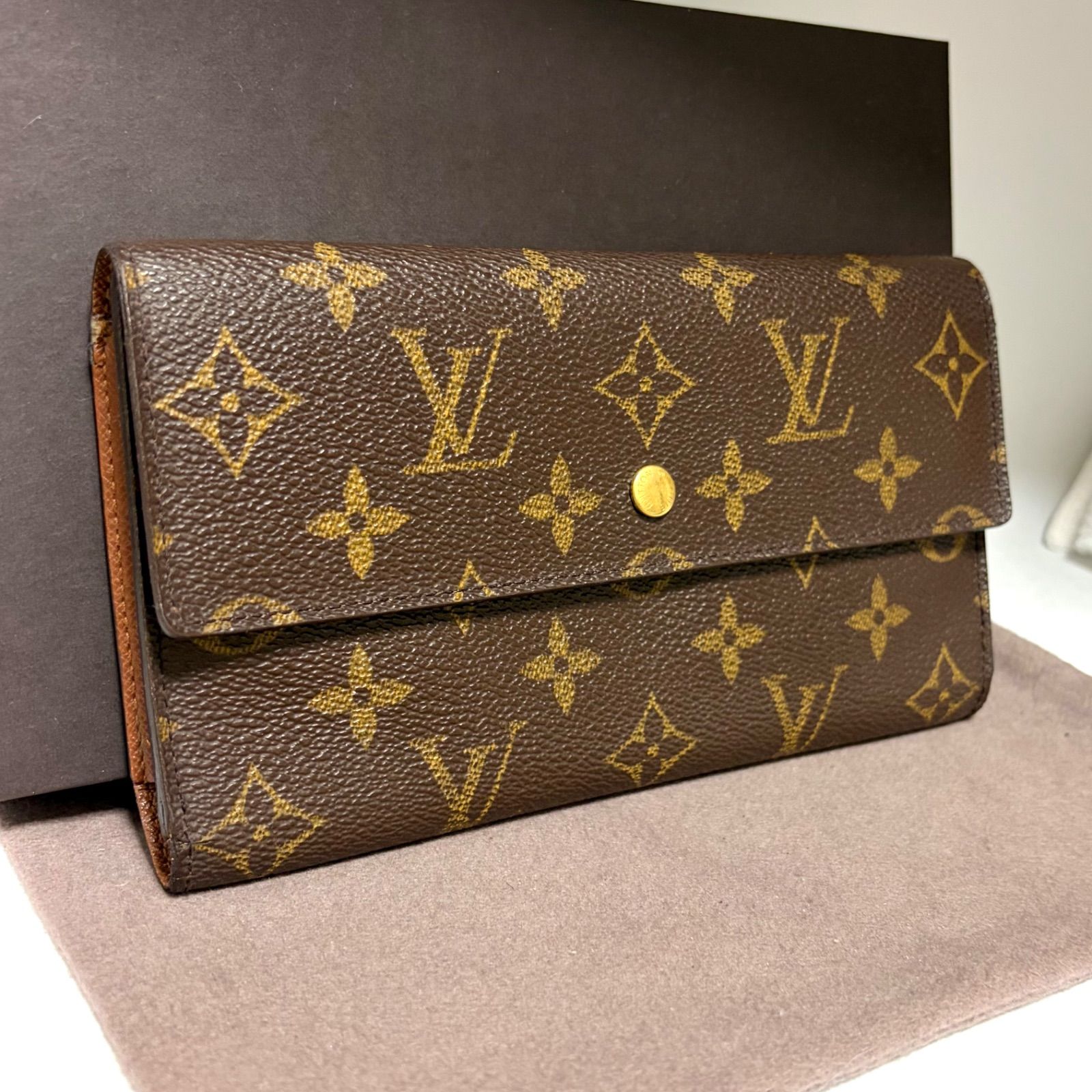 e16 ポルト トレゾール　ポルトフォイユ インターナショナル　旧型　ルイ ヴィトン Louis Vuitton　3つ 三つ 折り　フラップ ボタン 式　長 財布　ロング ウォレット　モノグラム