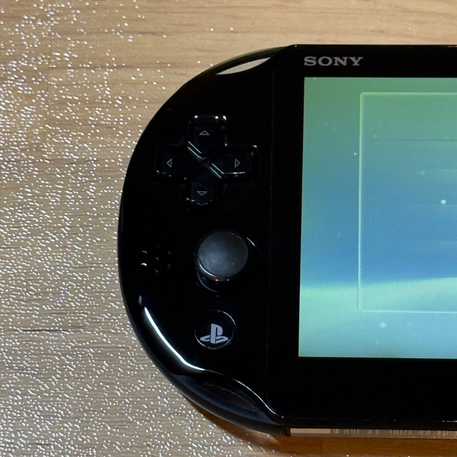 6-056【液晶美品】PSVITA PCH-2000 ブラック