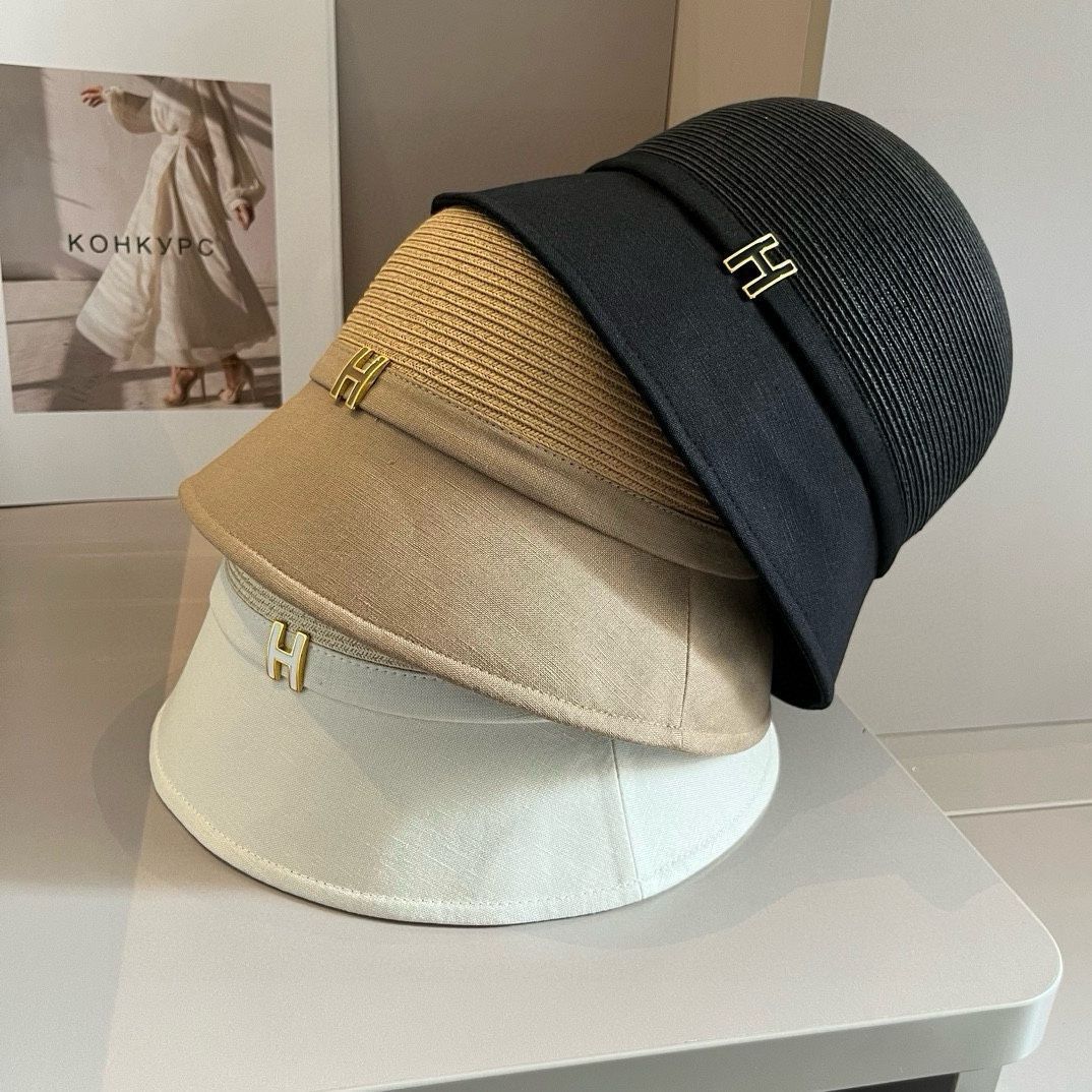 Dior（ディオール） 新モデルのストローハット、アニマルプリントがミックスされた日除け用ストローハット、頭囲 57cm -WTO輸入