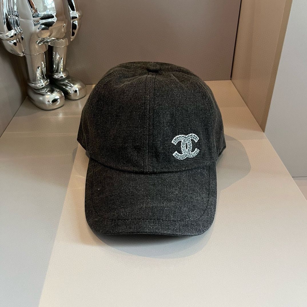 Chanel シャネル スモークグレーのベースボールキャップおすすめ！頭周り 57cm