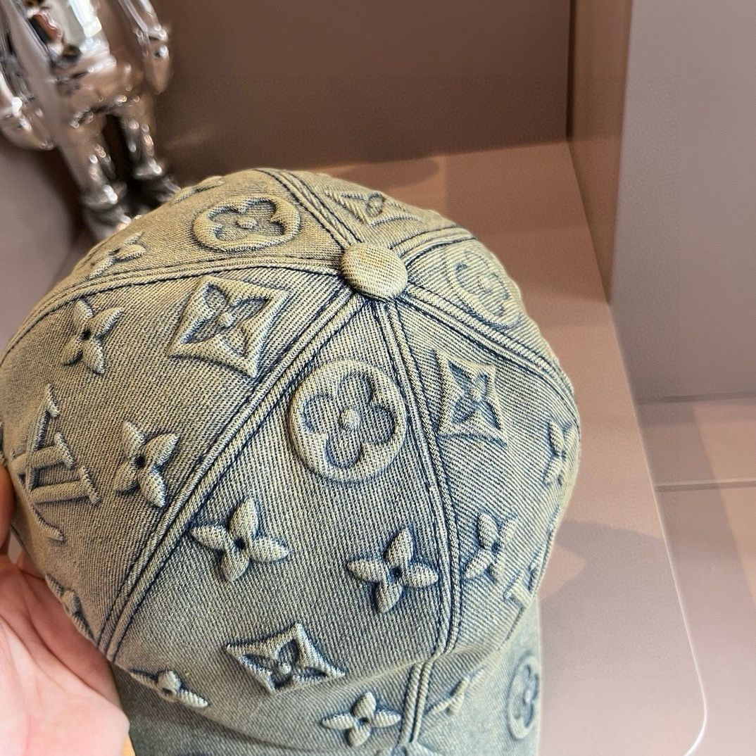 LV(ルイ・ヴィトン) クラシックなデニム プレス ベースボールキャップ ハイエンドカスタム 一般市場バージョンではない -WTO輸入1 LV(ルイ・ヴィトン) クラシックなデニム プレス ベースボールキャップ ハイエンドカスタム 一般市場バージョンではない -WTO輸入1