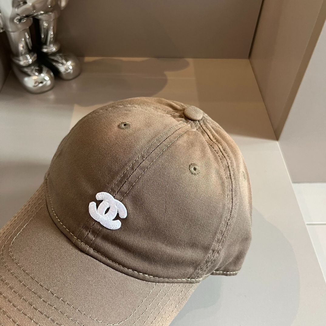 Chanel（シャネル）のグラデーションベースボールキャップ -WTO輸入1