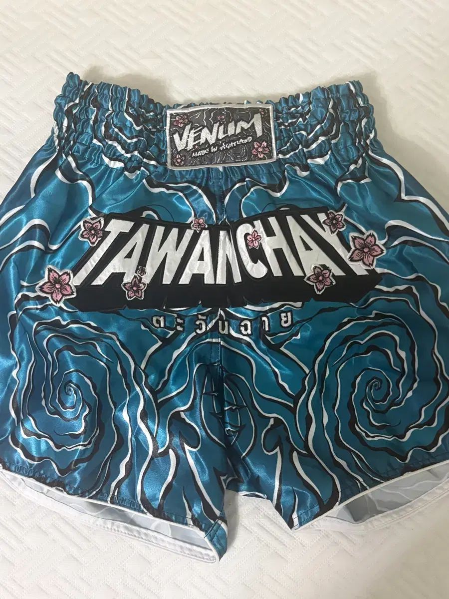 VENUM タワンチャイ ボクシング パンツ