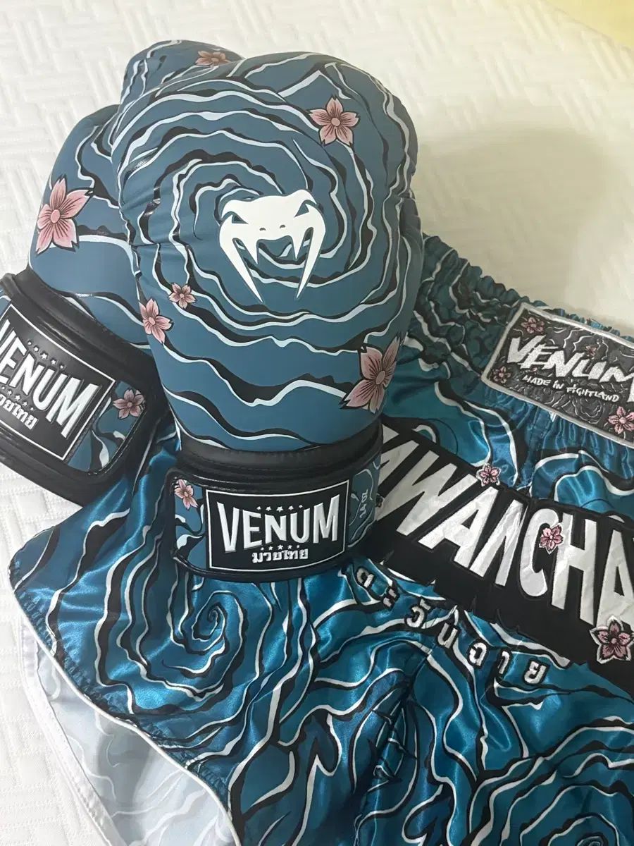 VENUM タワンチャイ ボクシング パンツ