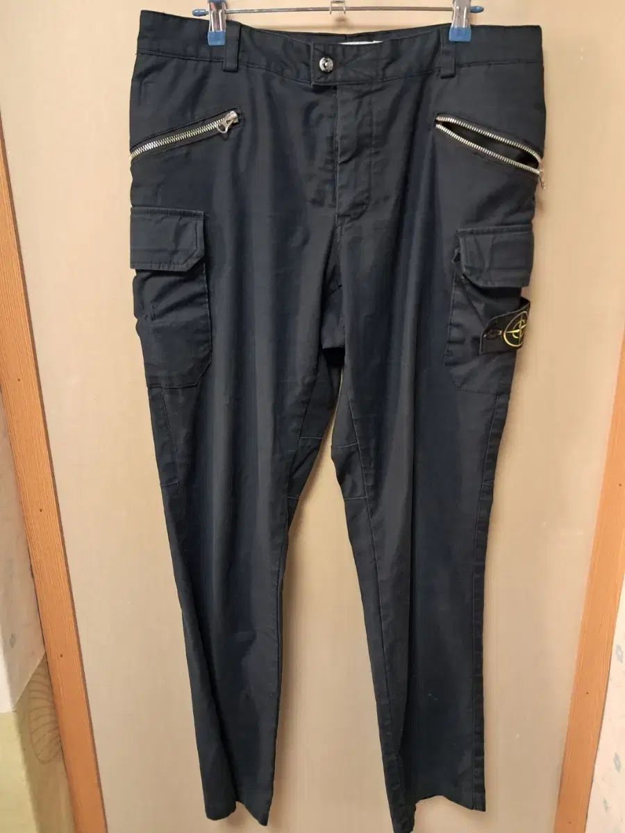 STONE ISLAND ストーンアイランド カーゴ パンツ ブラック 34