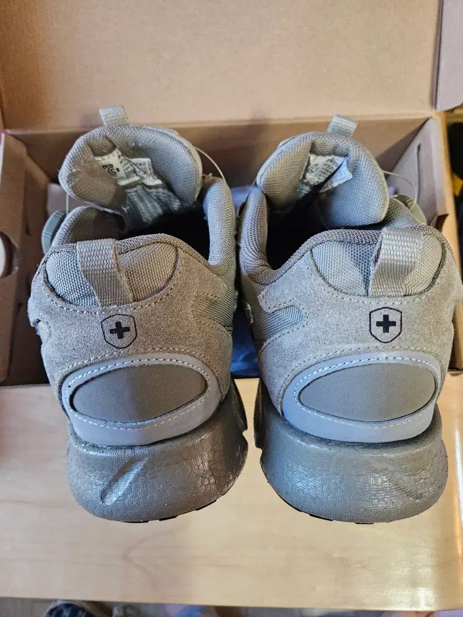 265-270 GORE-TEX(ゴアテックス) 防水 モンクロス ラムセス XM-5D 足囲広い ダイアル