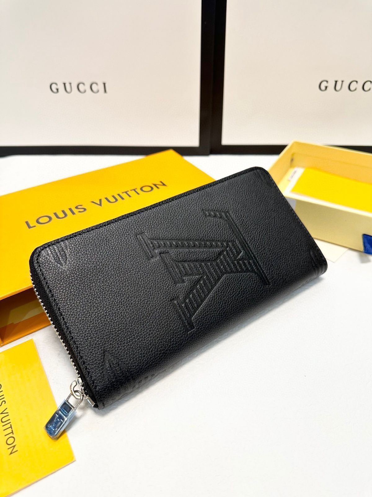 Louis Vuittonルイヴィトン/ウォレット、3つの仕切り8つのカードスロットを設置して現金各種消費カード伝票などを簡単に入れることができ、多機能小財布バッグ多カードビット大容量[本日特価|新品未使用品]