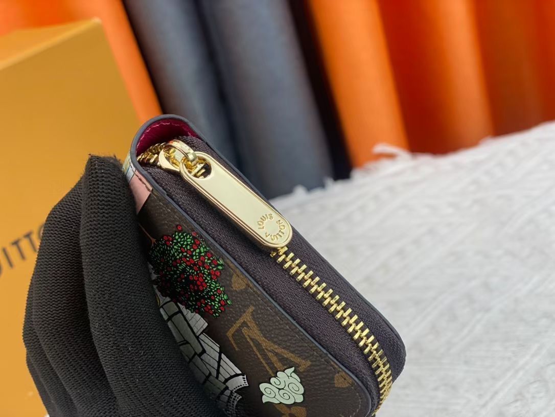 LVルイ・ヴィトン／限定ウォレット「ジビ・ウォーレット」、モノグラムキャンバスにルイ・ヴィトンのかわいいマスコット「ヴィヴィアン」のイラストをプリント[本日特価|新品未使用品]