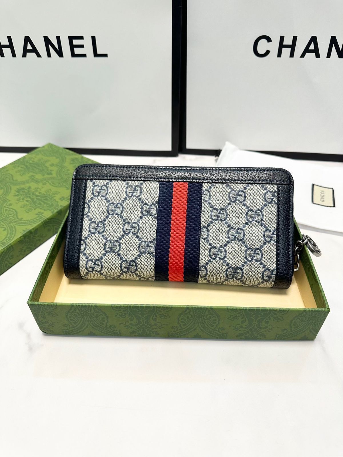 Gucciグッチ/財布、各種消費カード伝票など、超多カードビット、超薄型デザイン、持ち運びに便利！[本日特価|新品未使用品]