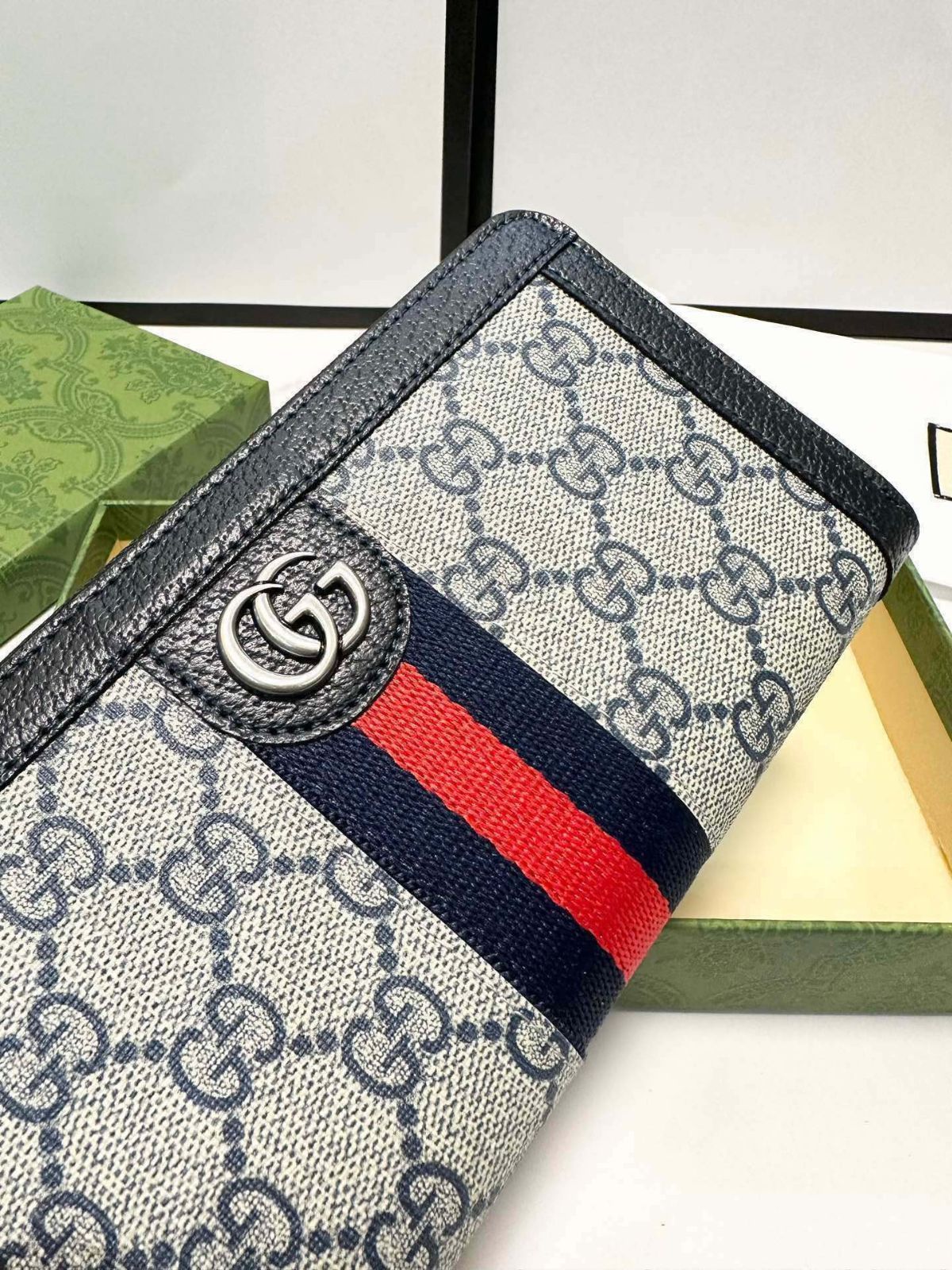 Gucciグッチ/財布、各種消費カード伝票など、超多カードビット、超薄型デザイン、持ち運びに便利！[本日特価|新品未使用品]