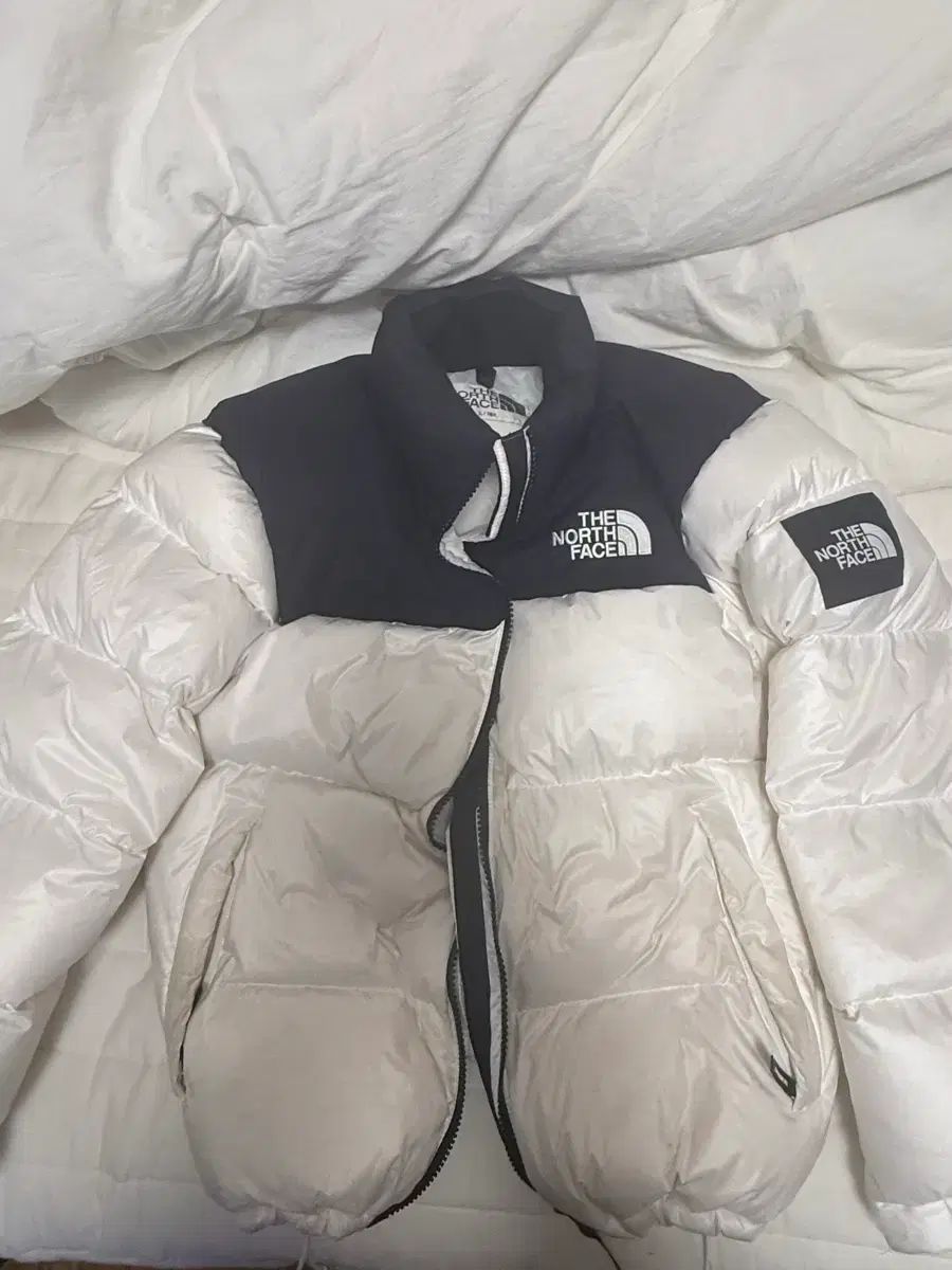 THE NORTH FACE ザノースフェイス ヌプシ ダウン 白
