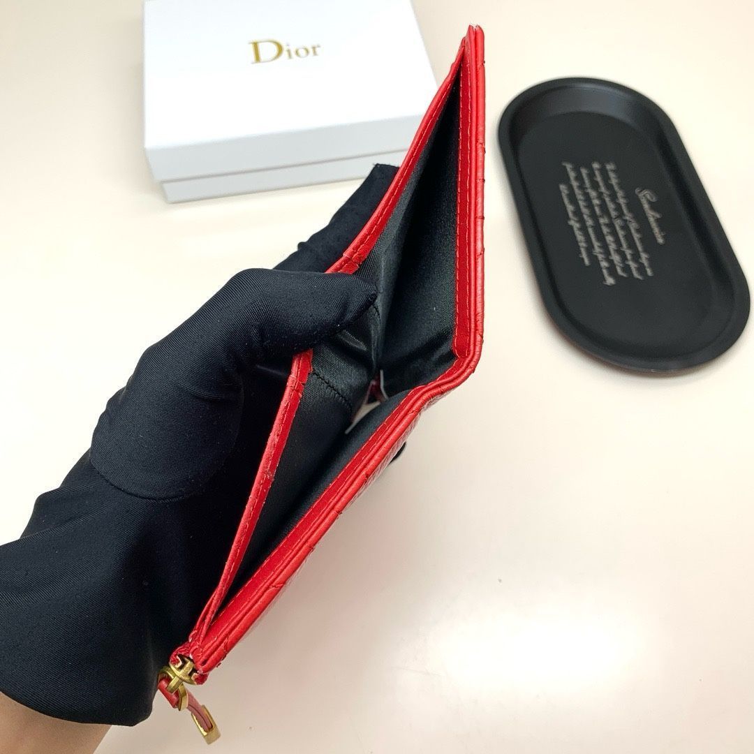 【本日限定】?Dior 最新モデル 3865 マルチカードケース ? 高級輸入小牛革のコンパクトデザイン[本日特価|新品未使用品]