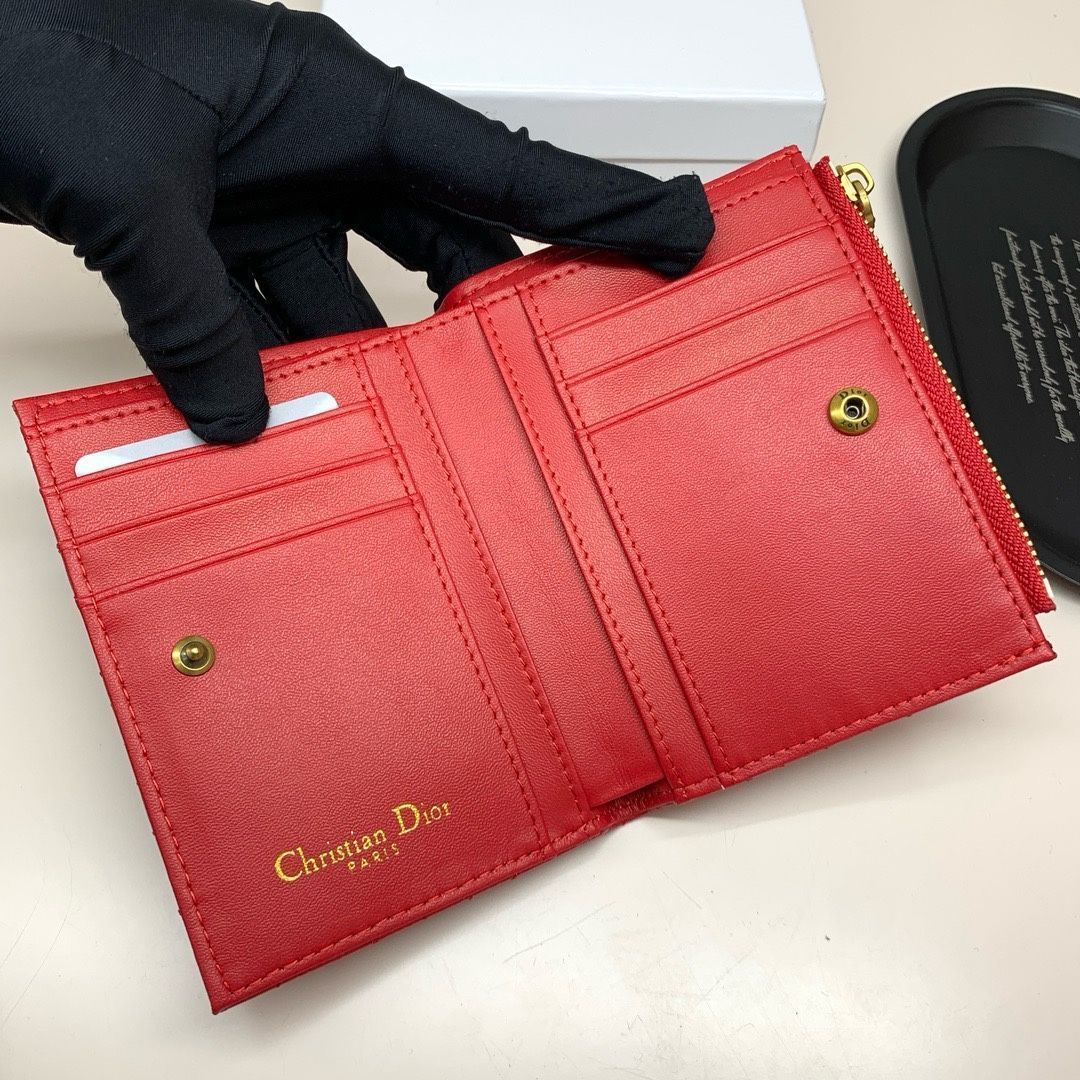 【本日限定】?Dior 最新モデル 3865 マルチカードケース ? 高級輸入小牛革のコンパクトデザイン[本日特価|新品未使用品]