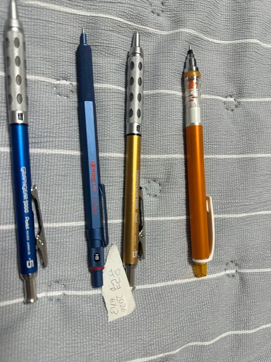 ロットリング 600 シャープペンシル / ぺんてる (PENTEL) グラフギア 1000 シャープペンシル / クルトガ