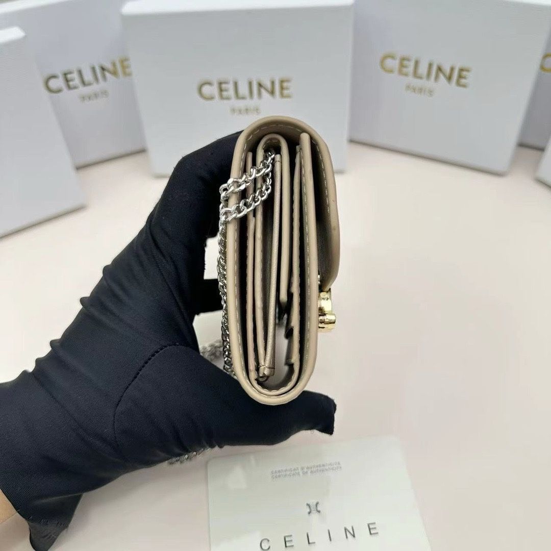 【本日限定】?Celine トリオンフ チェーンウォレット 10783 ? 高級本革＆チェーン付き！マルチ使い[本日特価|新品未使用品]-MM輸入