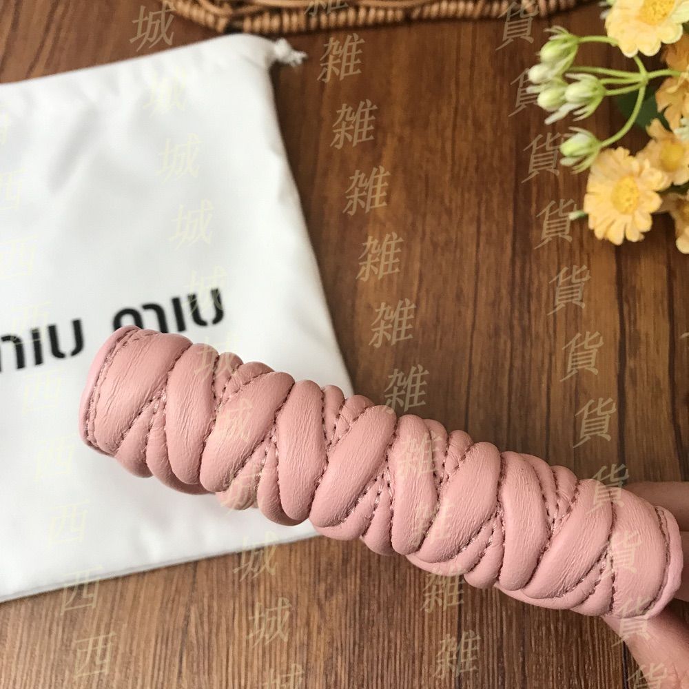 MIUMIU 折り財布 マテラッセ ピンク[本日特価|新品未使用品]-MM輸入