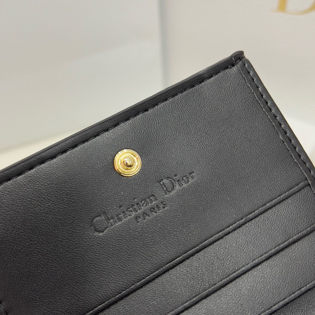 【本日限定】?Dior ミニ Lady Dior ウォレット 2387 ? 高級子羊革＆カンヌエージュデザイン[本日特価|新品未使用品]