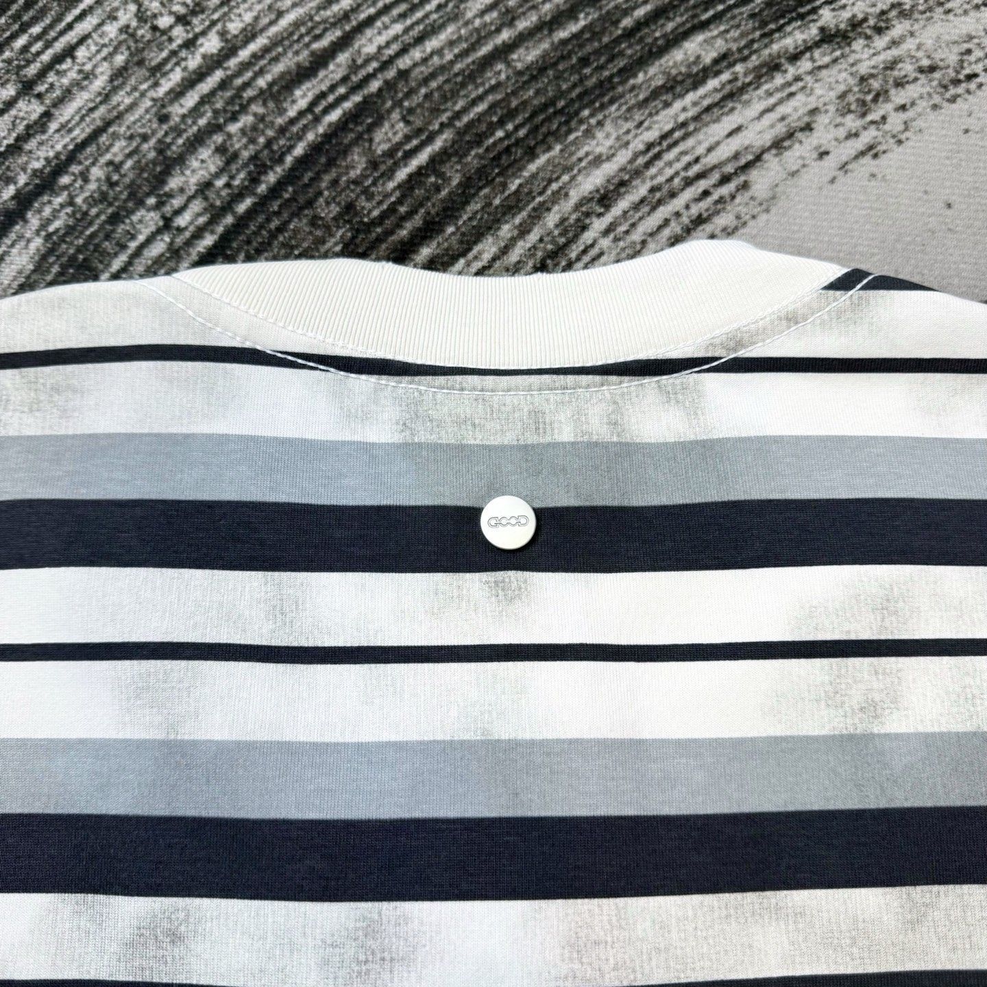【今日特価】GOODBRAND Stripe Burnout Lettering T-Shirt 【今日特価】GOODBRAND Stripe Burnout Lettering T-Shirt