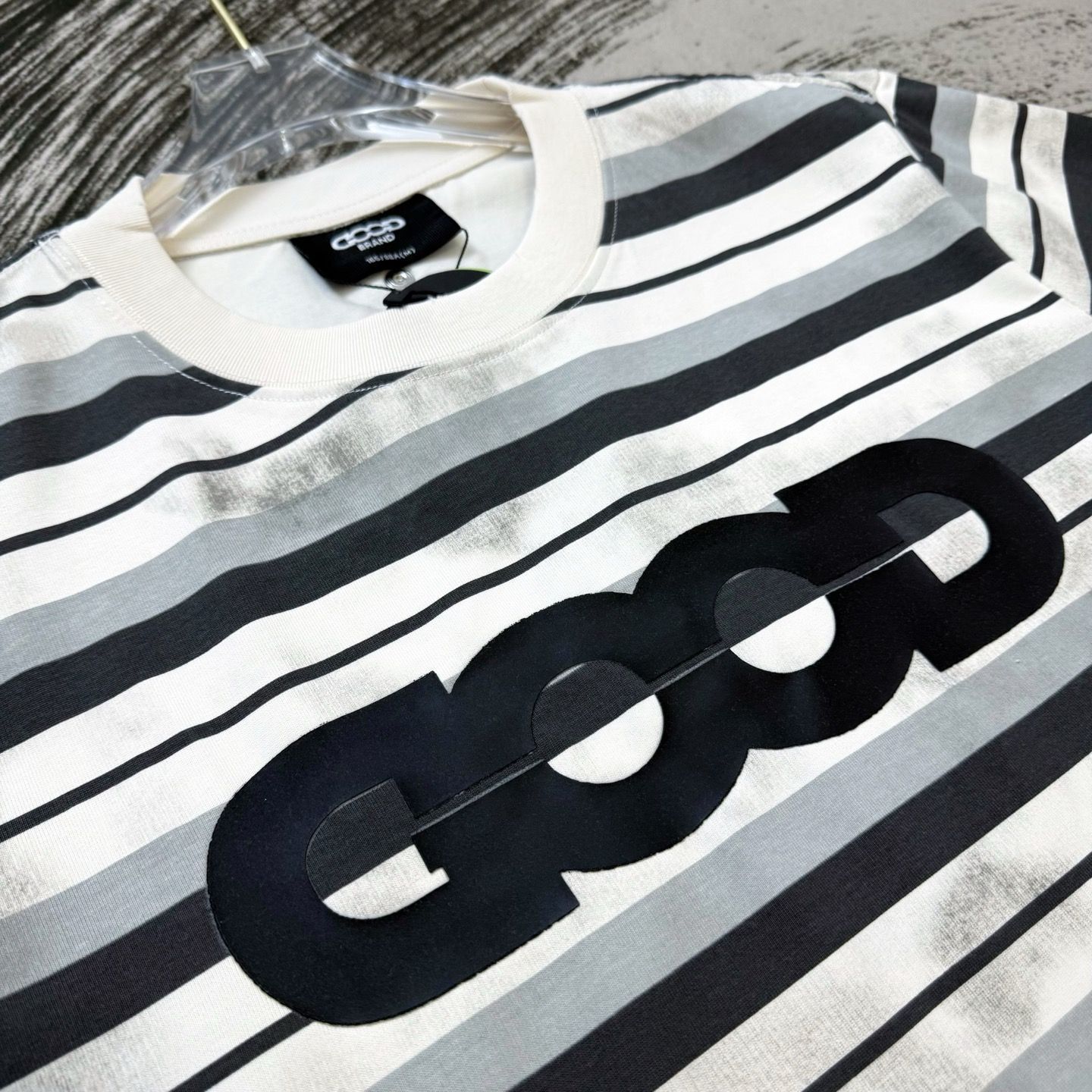 【今日特価】GOODBRAND Stripe Burnout Lettering T-Shirt 【今日特価】GOODBRAND Stripe Burnout Lettering T-Shirt