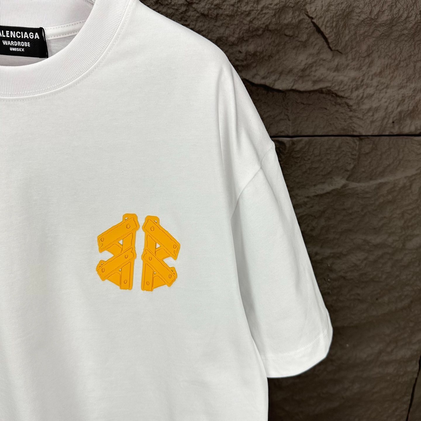 【今日特価】Balenciaga 2025 シリコーン立体文字 カップル T 【今日特価】Balenciaga 2025 シリコーン立体文字 カップル T