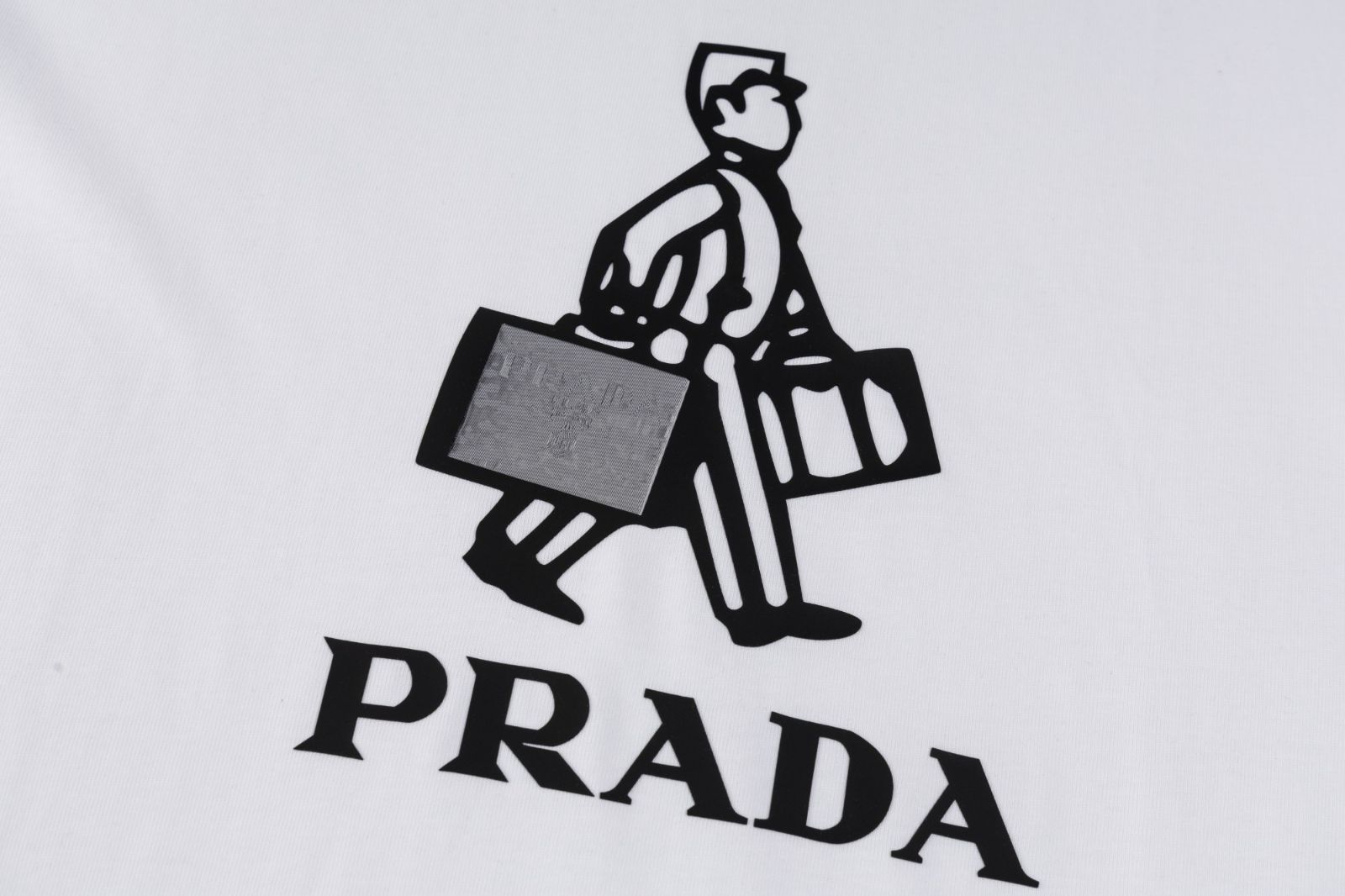 【今日特価】Prada プラダ 25SS ロゴプリント ショートスリーブ 【今日特価】Prada プラダ 25SS ロゴプリント ショートスリーブ