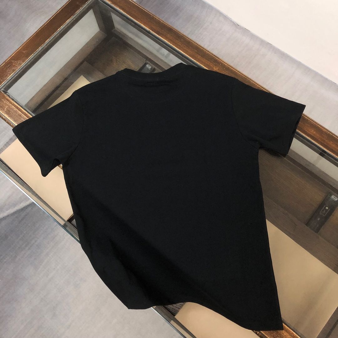 【本日限定特価】GUCCI クルーネックTシャツ - 高品質コットンで快適な着心地 [本日特価|新品未使用品]