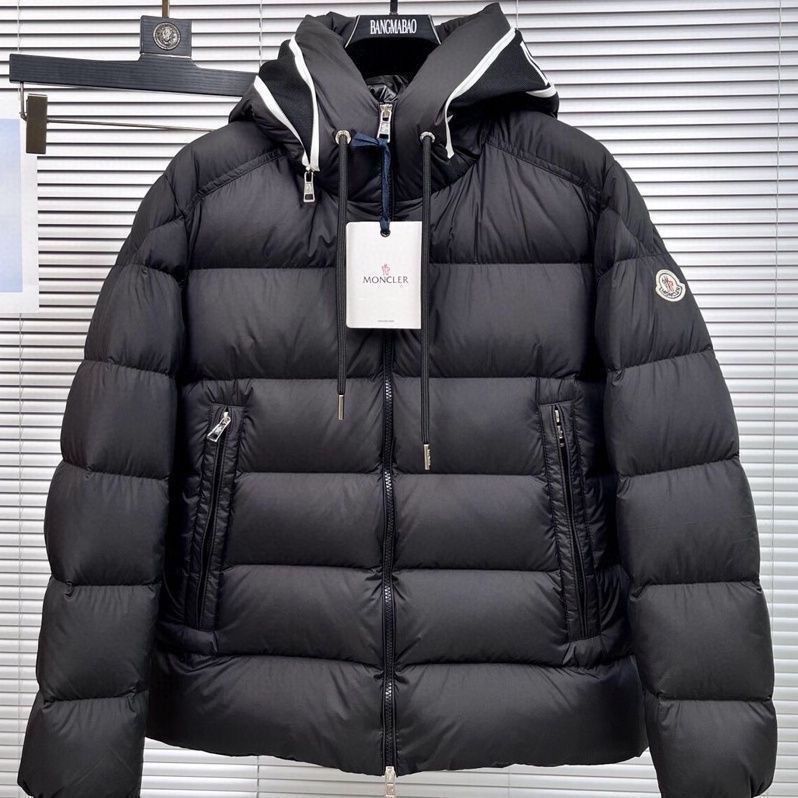 MONCLERモンクレール　メンズ　ダウンジャケット｜本日限定特価｜新品未使用