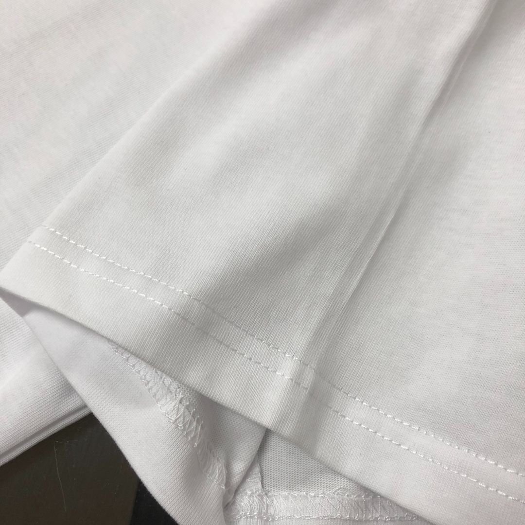 【今日特価】Louis Vuitton 25SS サマーデュアル T シャツ 【今日特価】Louis Vuitton 25SS サマーデュアル T シャツ