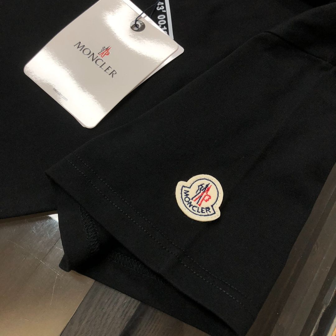 【今日特価】Moncler 25SS サマー T シャツ 【今日特価】Moncler 25SS サマー T シャツ