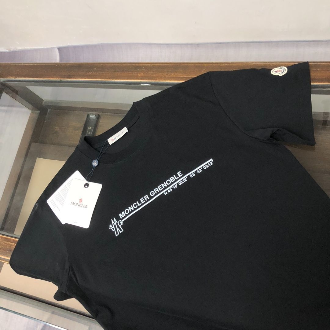 【今日特価】Moncler 25SS サマー T シャツ 【今日特価】Moncler 25SS サマー T シャツ
