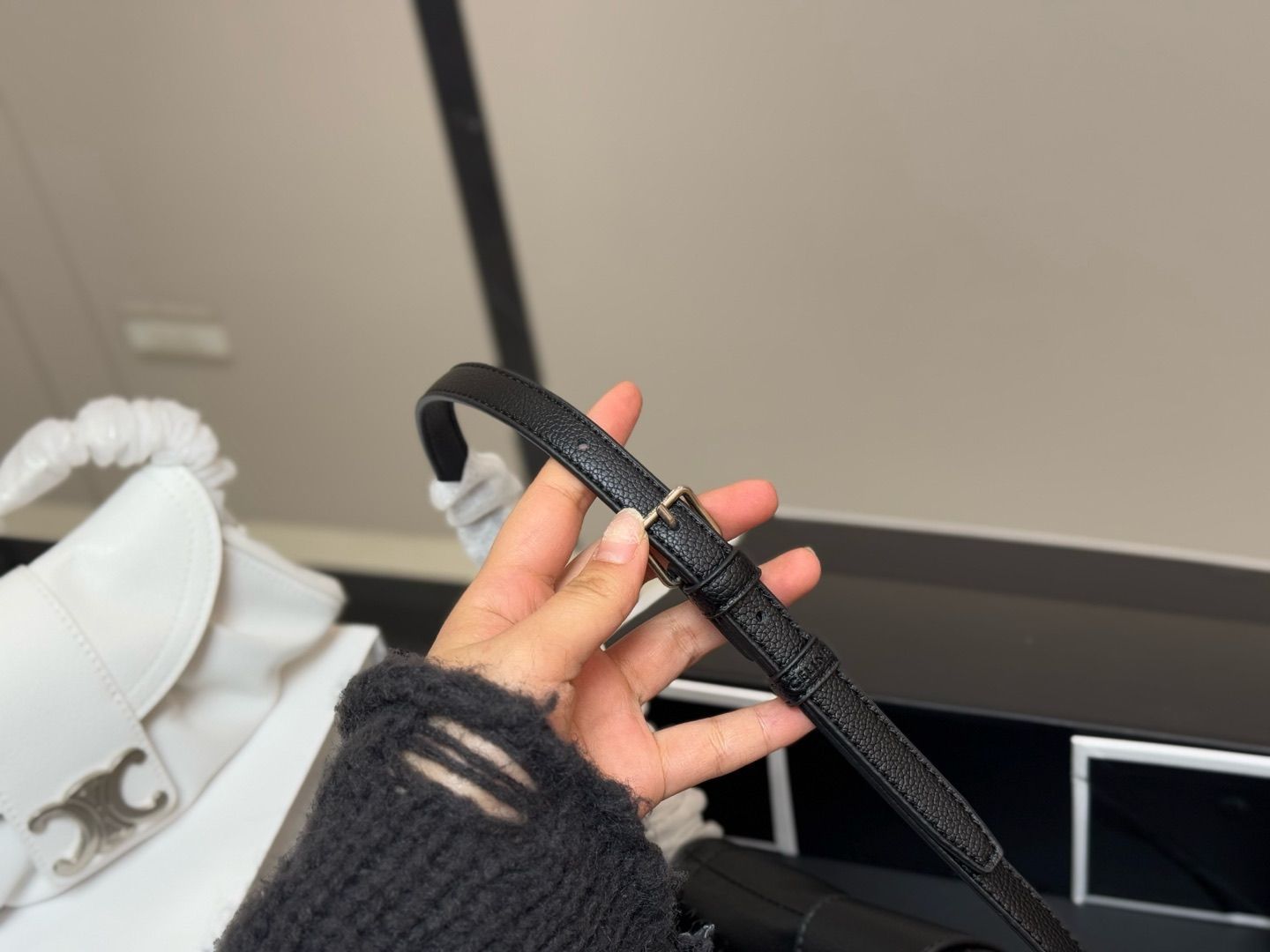 [Celine] ローラ アンダーアームバッグ - 専用ボックス付き | セリーヌ レディースバッグ｜本日限定特価｜新品未使用-WTO輸入