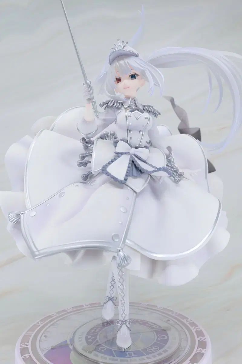 KADOKAWA デート・ア・バレット 下 白い女王 フィギュア + ケース